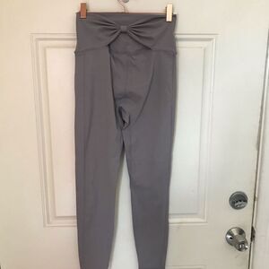 ASTORIA active wear leggings with a large bow on back